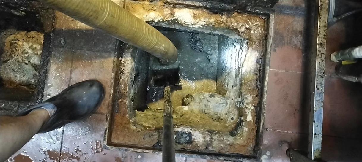 新源污水池清理一般都有毒气，怎么预防中毒呢？